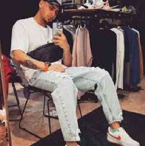 شایان یو دوباره منم کلاه سرم لباس لشم اخلاق